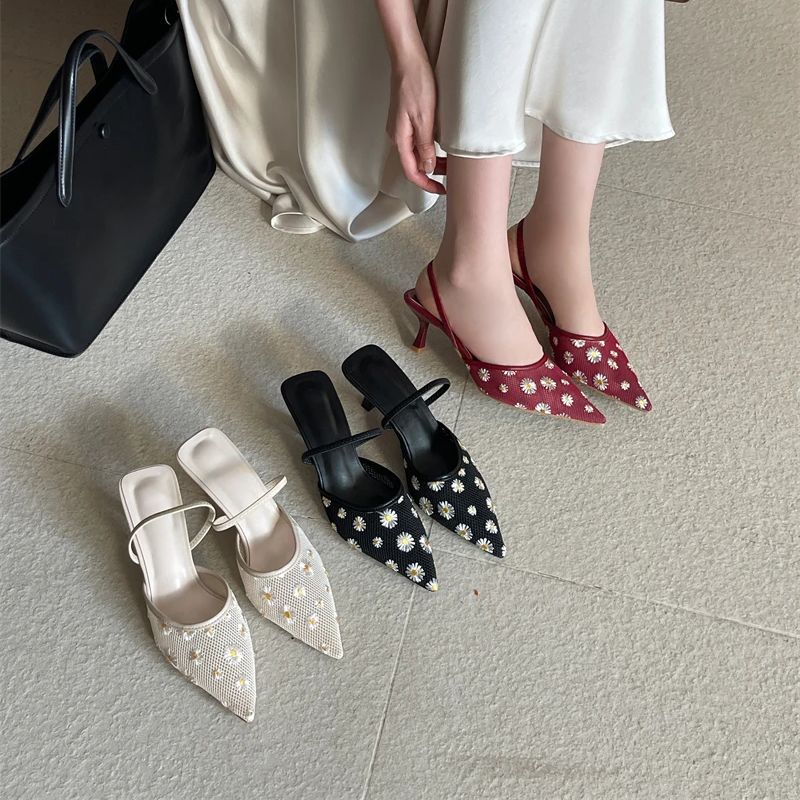 Burgundy Heels Black Pointed T - đánh giá và giá Embroidery Flower